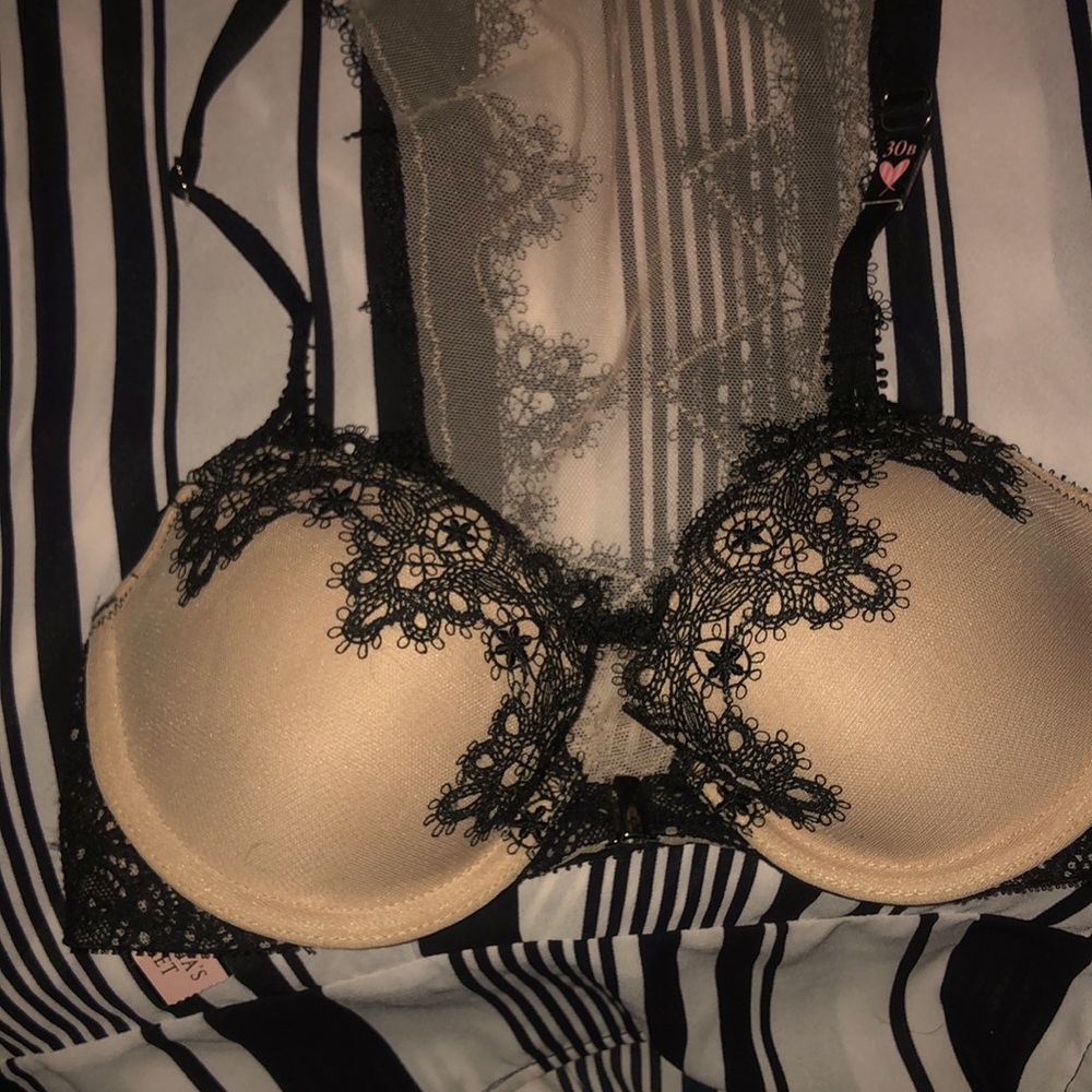 Victoria secret dream angels lined Demi 30 B